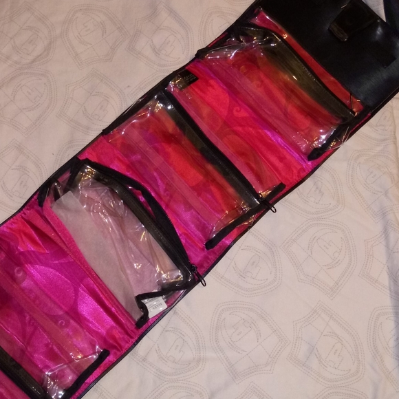 Mary Kay Toiletry Roll Travel bag - Picture 2 of 2